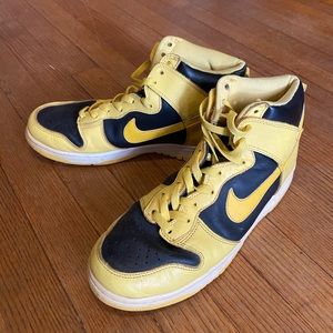 1999 Nike Dunk High LE Goldenrod